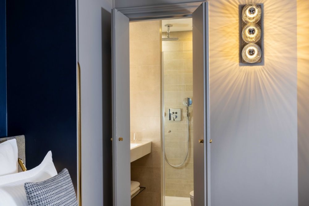 Chambre Sup&eacute;rieure 10 Bis H&ocirc;tel Paris 17